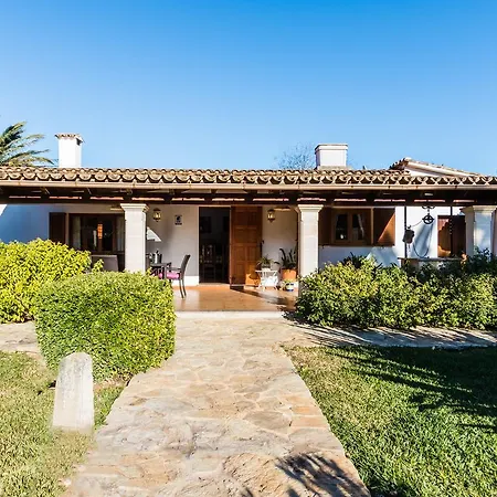 Villa Moreno *